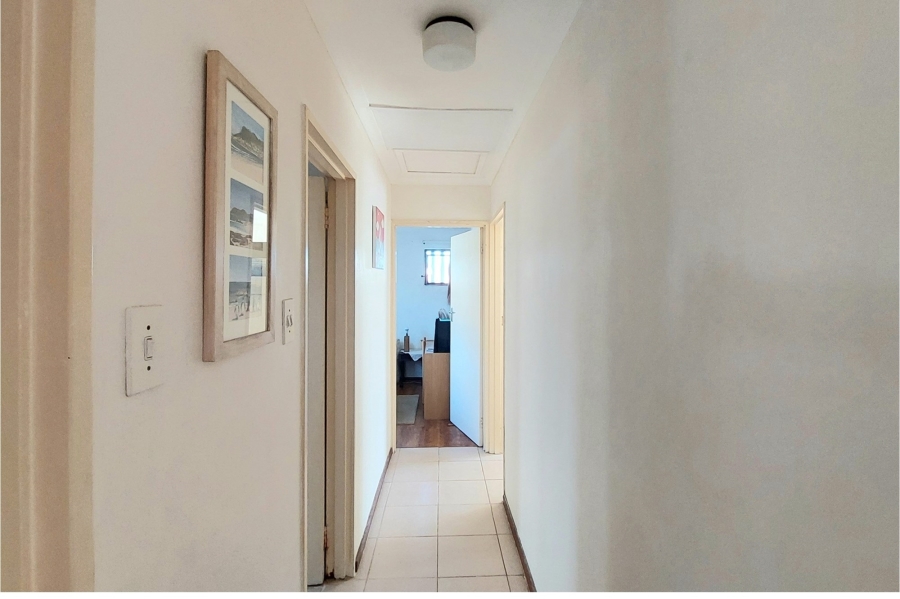 2 Bedroom Property for Sale in Silverglade Western Cape
